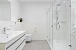 Badezimmer mit Dusche - Strandresidenzen Binz-Prora D0.5 - Top-Hundeurlaub