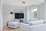 Wohn-Essbereich mit Couch - Strandresidenzen Binz-Prora D3.4 - Top-Hundeurlaub
