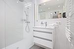 Badezimmer mit Dusche - Strandresidenzen Binz-Prora D3.4 - Top-Hundeurlaub