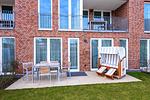 Terrasse mit Strandkorb und Sitzgelegenheit - Apartmentvilla Anna See 1-13 - Top-Hundeurlaub