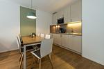 Wohn-Essbereich mit Küchenzeile - Apartmentvilla Anna See 1-15 - Top-Hundeurlaub