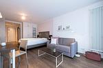 Wohn-Schlafbereich mit Couch - Apartmentvilla Anna See 1-16 - Top-Hundeurlaub