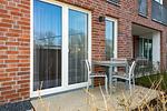Terrasse mit Tisch und Sitzgelegenheit - Apartmentvilla Anna See 1-16 - Top-Hundeurlaub