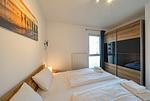 Schlafzimmer mit Doppelbett - NordseeResort Friesland 51-1-M - Top-Hundeurlaub