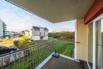 Überdachter Balkon mit Sitzgelegenheit - NordseeResort Friesland 51-1-M - Top-Hundeurlaub