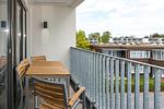 Balkon mit Gartenmöbeln - Deichhäuser Anna Küste 7-34 - Top-Hundeurlaub