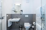 Badezimmer mit Dusche - Deichhäuser Anna Küste 8-12 - Top-Hundeurlaub