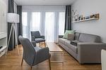 Wohn-Essbereich mit Couch - Deichhäuser Anna Küste 8-24 - Top-Hundeurlaub