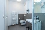 Badezimmer mit Dusche - Deichhäuser Anna Küste 8-31 - Top-Hundeurlaub