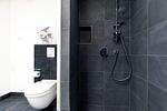 Badezimmer mit Regendusche - gbmv0-03 - Großenbrode - Apartmentanlage Meerblickvilla 0-03 - Top-Hundeurlaub
