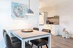 Wohn-/Essbereich mit Esstisch und Bestuhlung - gbmv0-01 - Großenbrode - Apartmentanlage Meerblickvilla 0-01 - Top-Hundeurlaub