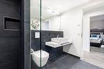 Badezimmer mit WC - Apartmentanlage Meerblickvilla 1-12 - Top-Hundeurlaub