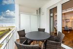 Balkon mit Zugang zum Wohn-/Essbereich - Apartmentanlage Meerblickvilla 1-15 - Top-Hundeurlaub