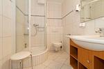 Badezimmer mit Dusche - Apartmenthaus Atlantik 213 - Top-Hundeurlaub