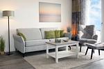 Wohn-Essbereich mit Couch - Apartmentanlage Meerblickvilla 2-22 - Top-Hundeurlaub