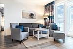 Wohn-/Essbereich mit Doppelschlafcouch - Apartmentanlage Meerblickvilla 2-23 - Top-Hundeurlaub