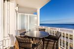 Balkon mit Zugang zum Wohn-/Essbereich - Apartmentanlage Meerblickvilla 2-26 - Top-Hundeurlaub