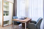 Wohn-/Schlafbereich mit Sitzgelegenheit - Ferienapartments am Krusespeicher 0-04 - Top-Hundeurlaub
