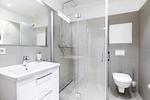 Badezimmer mit Waschtisch - Ferienapartments am Krusespeicher 0-04 - Top-Hundeurlaub
