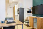 Wohn-/Schlafbereich mit Blick zum Eingang - Ferienapartments am Krusespeicher 2-23 - Top-Hundeurlaub