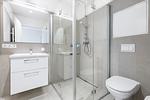 Badezimmer mit Waschtisch - Ferienapartments am Krusespeicher 0-01 - Top-Hundeurlaub