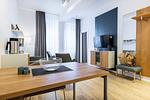 Wohn-/Essbereich mit Garderobe - Ferienapartments am Krusespeicher 2-20 - Top-Hundeurlaub
