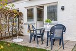 Dachterrasse mit Gartenmöbeln und Grünfläche - Seehof 2.0 - Top-Hundeurlaub