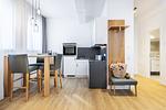 Wohn-/Essbereich mit Sitzgelegenheit - Ferienapartments am Krusespeicher 1-09 - Top-Hundeurlaub