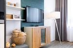 Wohn-/Schlafbereich mit Flatscreen-TV - Ferienapartments am Krusespeicher 3-34 - Top-Hundeurlaub