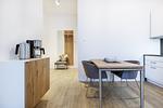 Küchenzeile mit Sitzgelegenheit - Ferienapartments am Krusespeicher 3-35 - Top-Hundeurlaub
