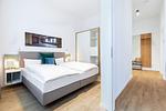 Wohn-/Essbereich mit Zugang zum Schlafzimmer - Ferienapartments am Krusespeicher 3-35 - Top-Hundeurlaub