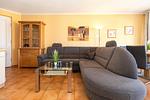 Wohn-Essbereich mit Couch - Apartmenthaus Atlantik 303 - Top-Hundeurlaub