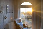 Wohn-Essbereich mit Ausblick im kbat318, Apartmenthaus Atlantik 318 in Kühlungsborn - Apartmenthaus Atlantik 318 - Top-Hundeurlaub