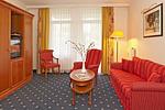 Wohn-Essbereich mit Couch - Seehof 204 - Top-Hundeurlaub