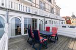 Balkon mit Gartenmöbeln - Meeresblick 226 - Top-Hundeurlaub