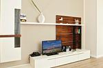 Wohn-Essbereich mit Couch und Flatscreen-TV - Villa Aegir 114 - Top-Hundeurlaub