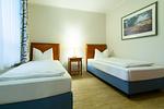 Schlafzimmer mit zwei Einzelbetten - Strand-Park 305 - Top-Hundeurlaub