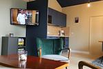 Wohn-Essbereich mit Flatscreen-TV - Strand-Park 333 - Top-Hundeurlaub