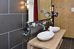 Badezimmer mit Dusche - Resort Deichgraf 31-04 - Top-Hundeurlaub