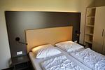 Schlafzimmer mit Doppelbett - Resort Deichgraf 31-12 - Top-Hundeurlaub