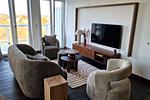 Wohn-Essbereich mit Couch - Resort Deichgraf 31-18 - Top-Hundeurlaub