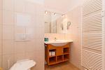 Badezimmer mit Dusche - Apartment-Residenz Ostseestrand 32 - Top-Hundeurlaub