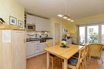 Küchenzeile mit Mikrowelle - Strandstraße 32-56 - Top-Hundeurlaub