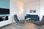 Wohn/ Essbereich mit Fernseher - Aparthotel Anna Düne 1-13 - Top-Hundeurlaub