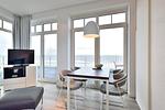 Wohn/ Essbereich mit Esstisch - Aparthotel Anna Düne 2-33 - Top-Hundeurlaub