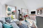 Wohn-Essbereich mit Couch - Ostseepark Rügen 21 - Top-Hundeurlaub