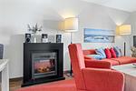 Wohnbereich mit Couch - Resort Deichgraf 31-13 - Top-Hundeurlaub