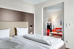 Schlafzimmer mit Doppelbett - Resort Deichgraf 31-13 - Top-Hundeurlaub