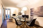 Wohn-Essbereich mit Couch und Esstisch - Resort Deichgraf 31-09 - Top-Hundeurlaub