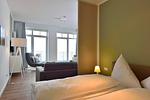 Schlafbereich mit Doppelbett - Aparthotel Anna Düne 1-23 - Top-Hundeurlaub
